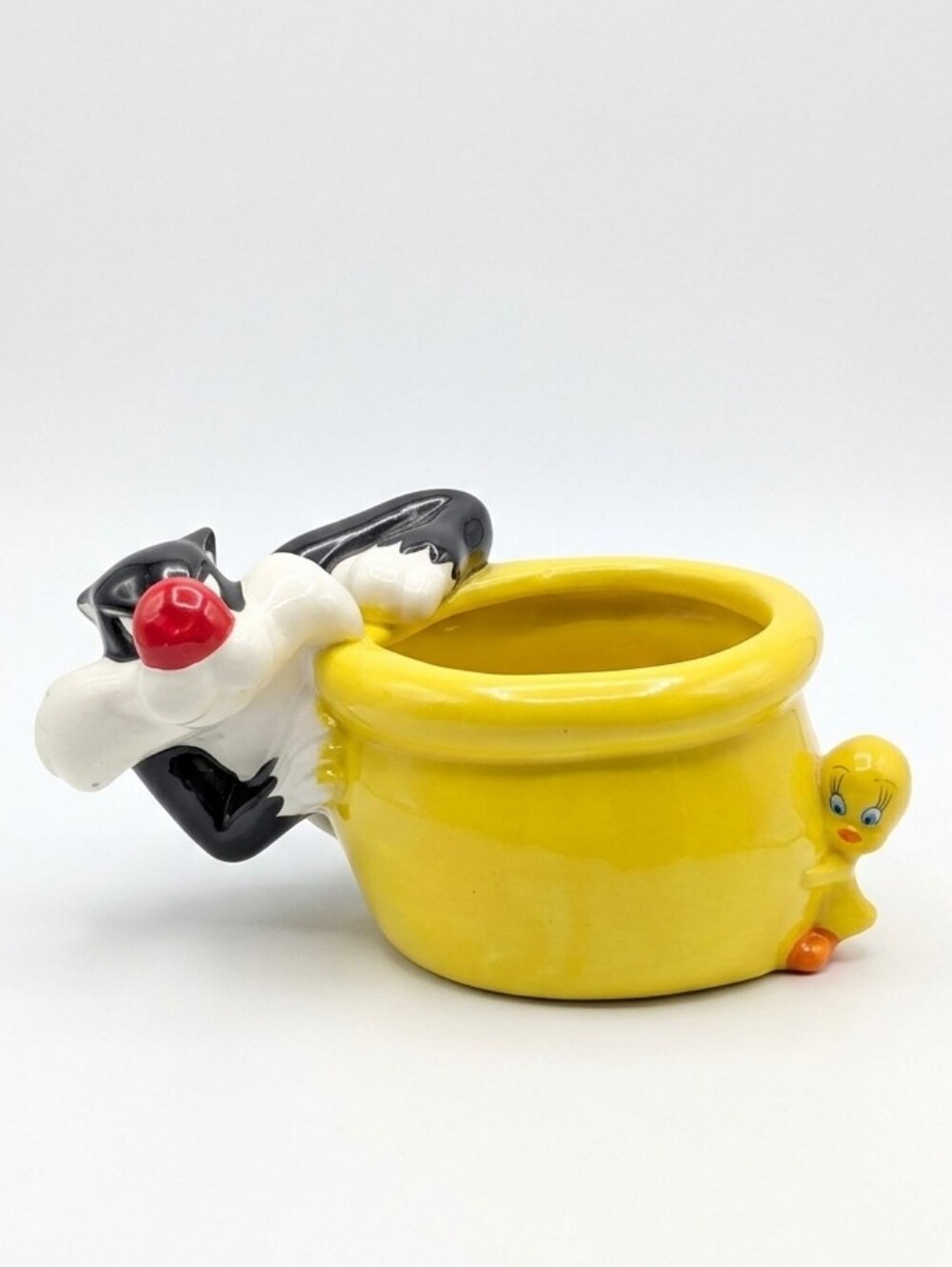 2003 Looney Tunes, Sylvester & Tweety Yellow Ceramic Planter (Warner Bros.)